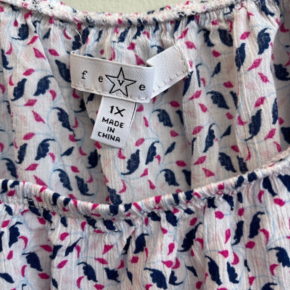 Fever pullover blouse - Picture 2 of 3